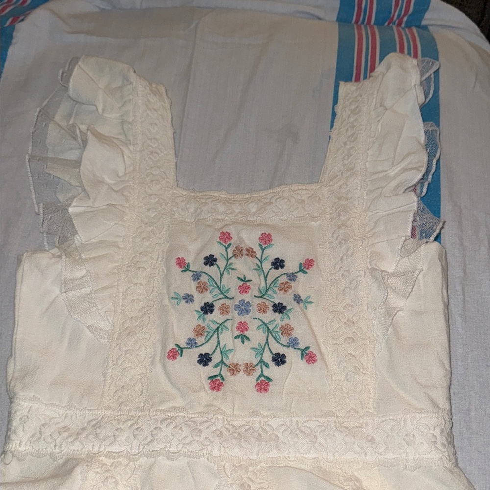 Beautees Cream Embroidered Floral Casual Dress